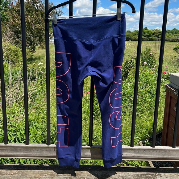 🚨SOLD🚨Nike, Dri-Fit Blue yoga / leggings / jogging pants - Picture 2 of 4
